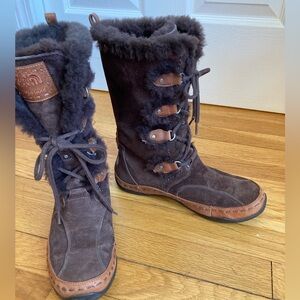 The North Face Abby II Primaloft insulated boots